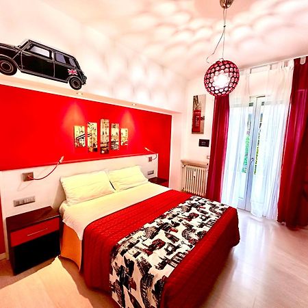 Ai Giardini Rooms -Vicino Ospedale Borgo Trento E Centro Storico เวโรนา ภายนอก รูปภาพ