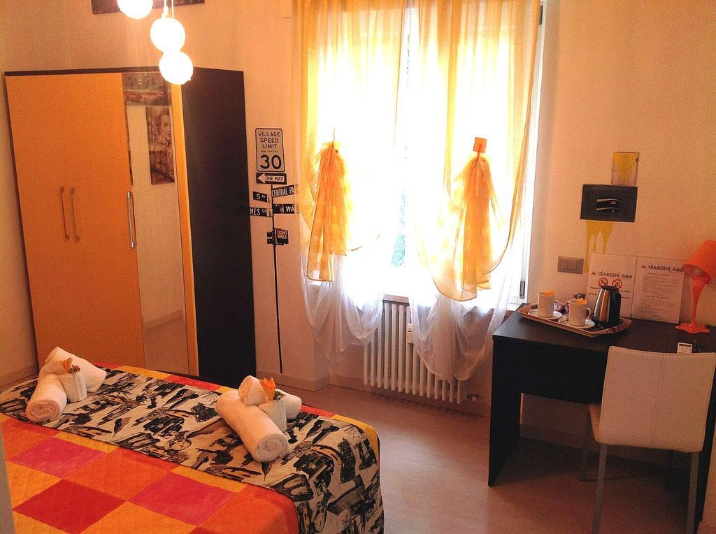 Ai Giardini Rooms -Vicino Ospedale Borgo Trento E Centro Storico เวโรนา ห้อง รูปภาพ