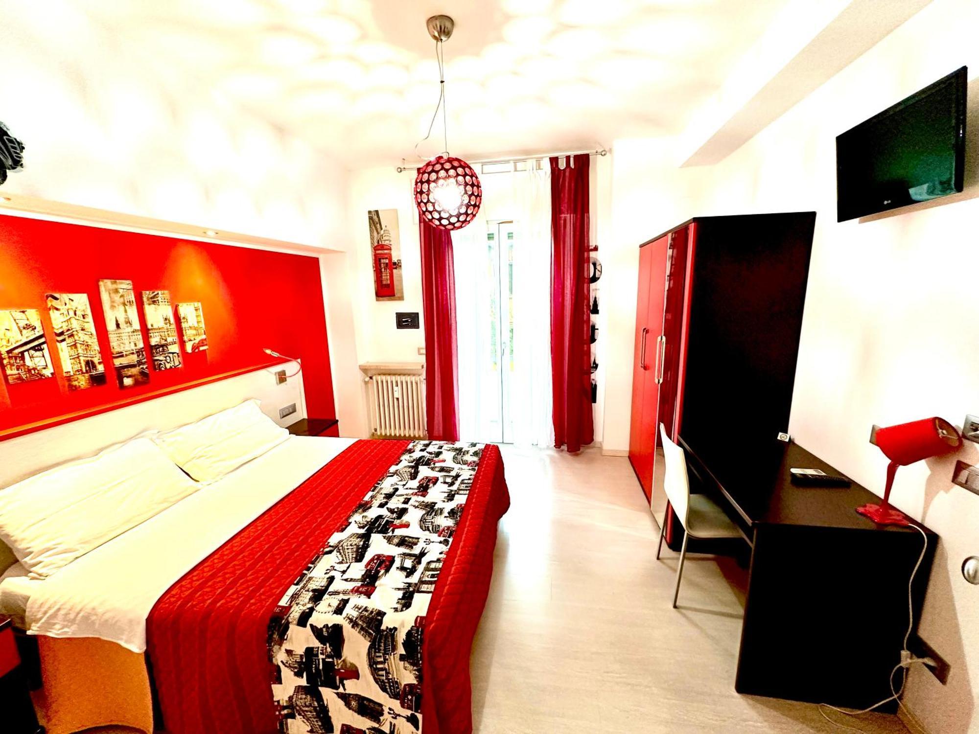 Ai Giardini Rooms -Vicino Ospedale Borgo Trento E Centro Storico เวโรนา ภายนอก รูปภาพ